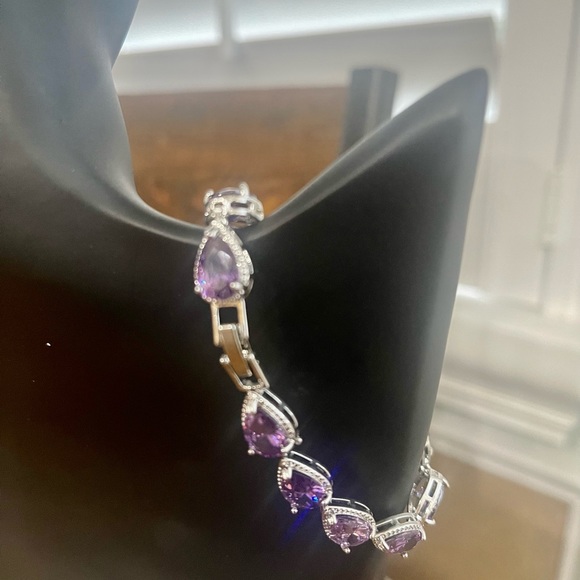 Ladies Bracelet Purple Stones Water Droplet CZ 7 inches w Length Extender-NWOT - Picture 4 of 6